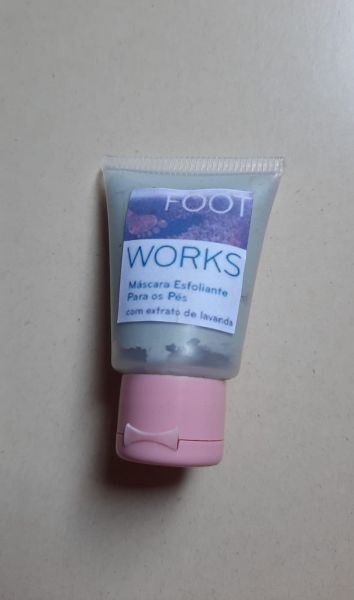 Máscara Esfoliante para os Pés com Extrato de Lavanda